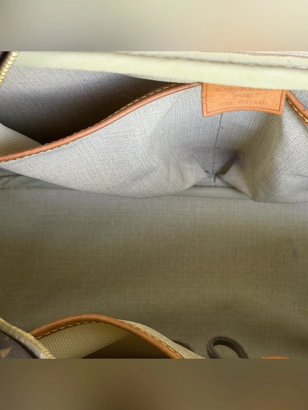 Authentic Louis Vuitton Monogram Deauville
Handbag w/ COA - Picture 8 of 16